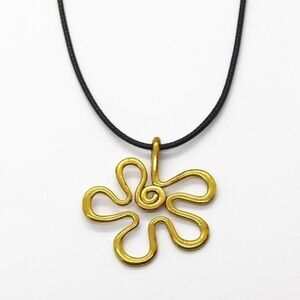 Y2K Flower Outline Pendant Necklace